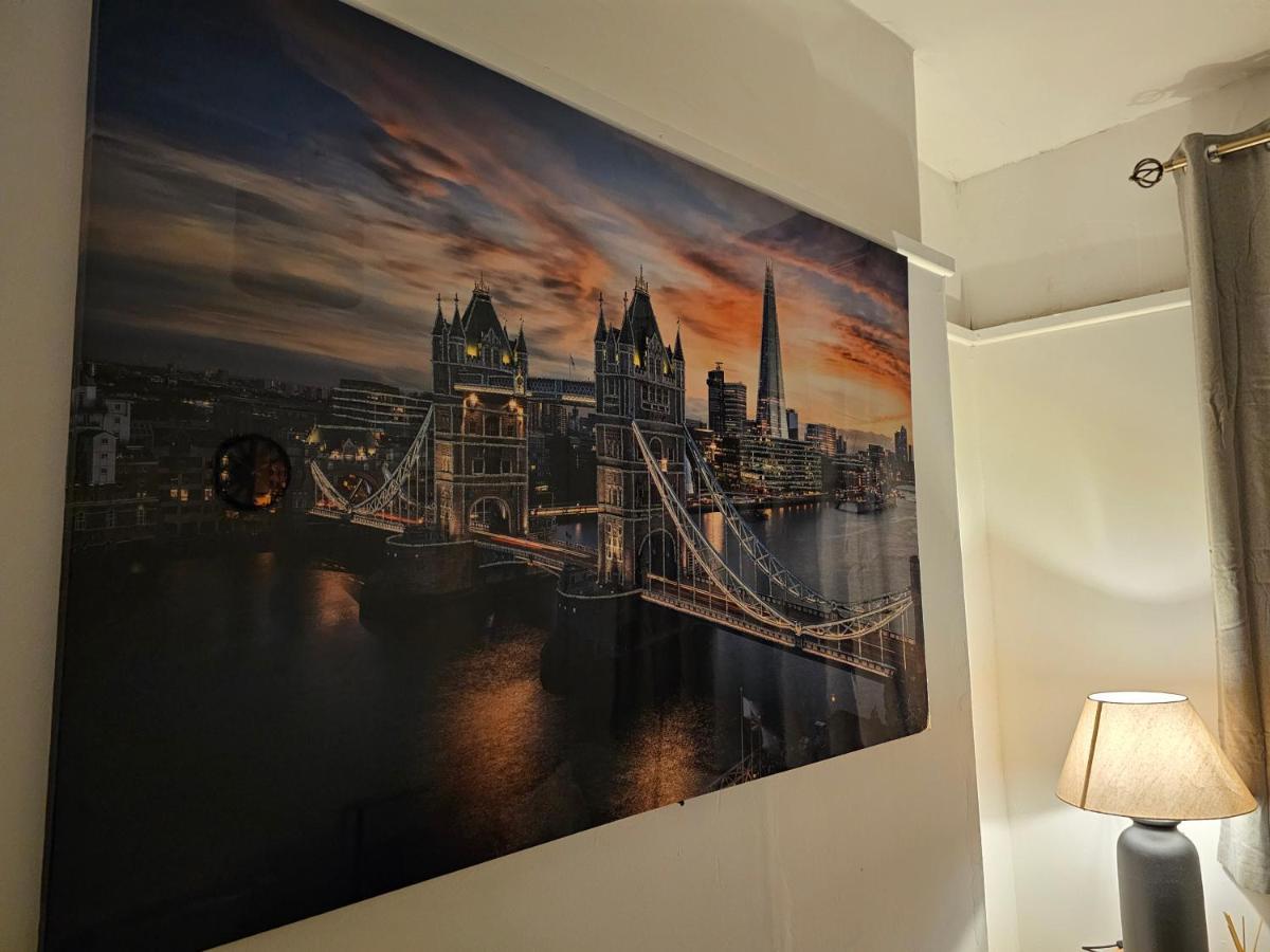 Skyline Queen'S Suites 203 สวอนซี ภายนอก รูปภาพ